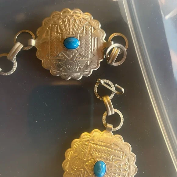 Lightweight silver and Turquoise belt - Picture 2 of 3